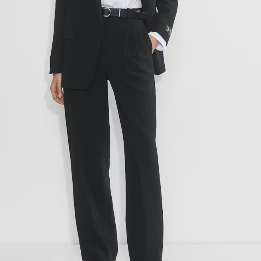Aritzia Black Women's Trousers effortless pant